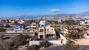 CHALET EN VENTA EN ALMERIMAR photo 0