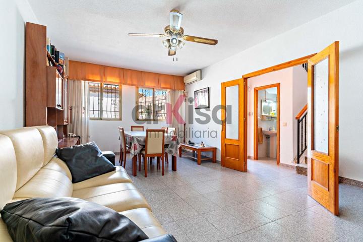 🔑 Listo para entrar a vivir: dúplex con garaje y 4 dormitorios en Adra photo 0