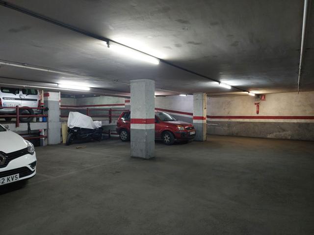 PLAZA DE PARKING O LOTE DE 2 PLAZAS DE PARKING EN VENTA photo 0