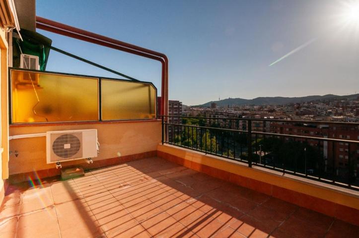 Ático con terraza en Sant Andreu photo 0