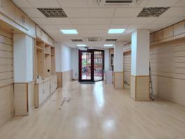 Local comercial en Via Julia 95 (Pl. Francesc Layret) photo 0