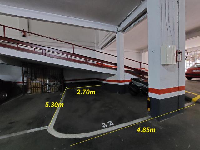 Parking para coche y 2 motos photo 0