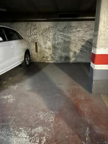 Alquiler de Garaje en Poeta Querol, Valencia. photo 0