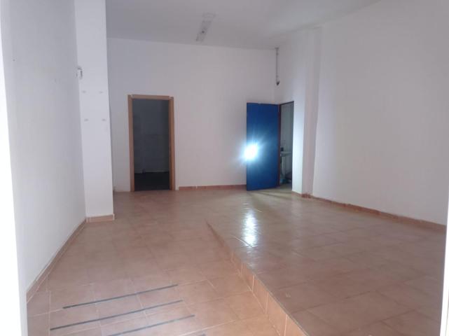 21 Inmobiliarias vende local comercial cerca de la avenida cami nou photo 0