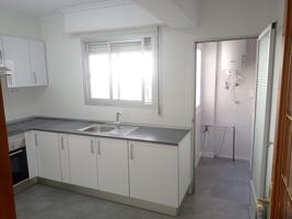 21Inmobiliarias alquila piso en avenida cami nou , en perfecto estado para entrar a vivir photo 0