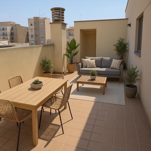 PISO CON TERRAZA Y GARAJE EN PLENO CENTRO DE CASTELLON A 16 MINUTOS DE LA PLAYA photo 0