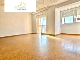 Vivienda de 4 habitaciones y 2 baños en Avd Camí Nou. Visítala en 360º desde donde tú quieras photo 0