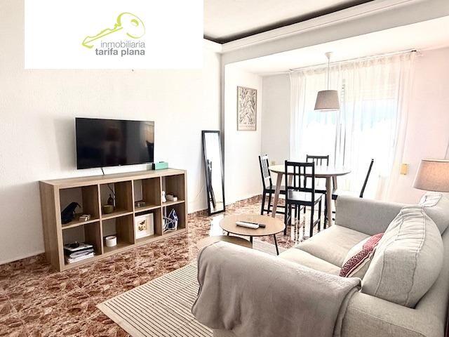 Vivienda de 3 habitaciones reformada y amueblada cercana a Ruzafa. Visítala en 360º desde donde tú quieras photo 0