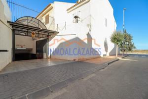 PLAZA DE GARAJE CON MUY BUEN ACCESO EN LA ZONA DE LA AVENIDA 13 DE OCTUBRE, EN LOS ALCÁZARES photo 0