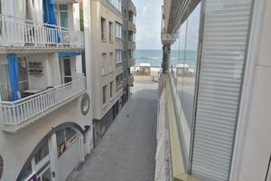 Exclusivo Dúplex Reformado a 4 pasos de la playa photo 0