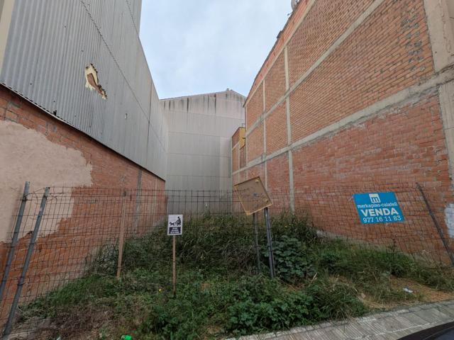 EXCELENTE OPORTUNIDAD DE INVERSION PARA CONSTRUCCIÓN EN EL CENTRO DE CALAFELL photo 0