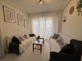Apartamento de 1 dormitorio con piscina en el centro de Torrevieja photo 0