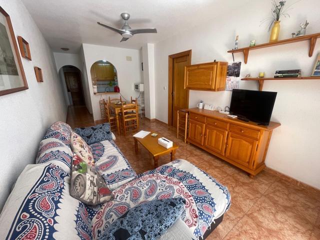 Apartamento con garaje y piscina en el centro de Torrevieja photo 0