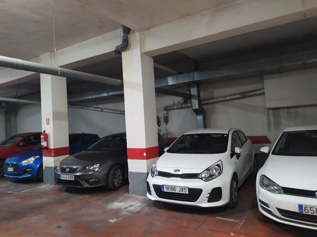 PLAZA DE GARAJE A LA VENTA EN FRANCISCO VITORIA ENTRADA POR SAN VICENTE MARTIR photo 0
