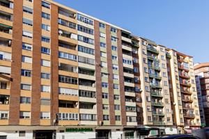 PISO EN VENTA EN AVDA. NAVARRA - ZARAGOZA photo 0
