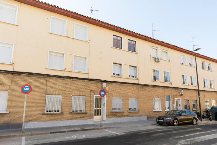 PISO EN VENTA EN AVDA. MONTAÑANA photo 0