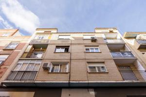 PISO EN VENTA EN C- COVADONGA CON TRASTERO photo 0