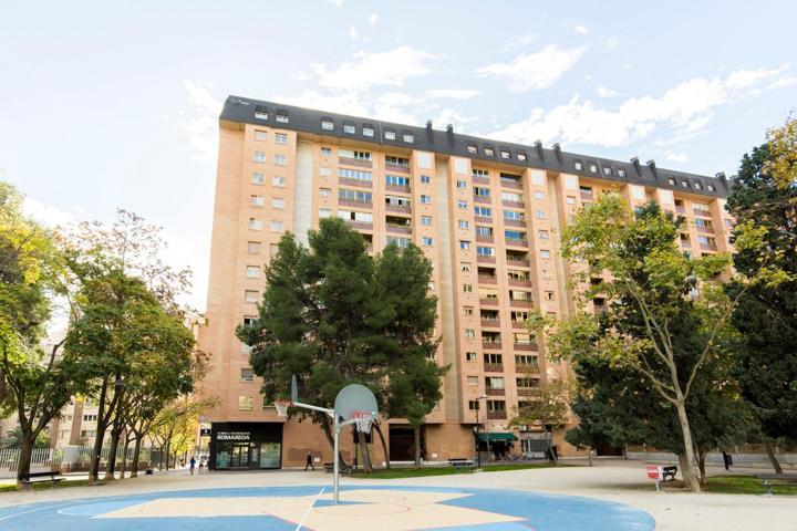 ATICO DUPLEX EN VENTA EN AVDA. GUTIERREZ MELLADO CON GARAJE Y TRASTERO photo 0