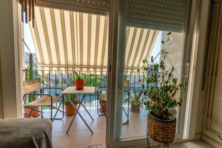 Piso en Venta en Olesa de Montserrat, Zona estación, Baix Llobregat Nord photo 0
