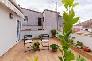 Casa en venta en Olesa de Montserrat, zona Casco Antiguo, Baix Llobregat Nord photo 0