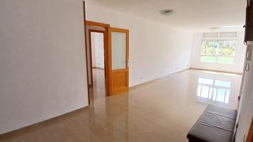 Piso en alquiler de 3 habitaciones zona Siete Palmas photo 0