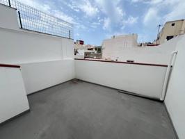 Piso en venta de 2 habitaciones zona La Isleta photo 0