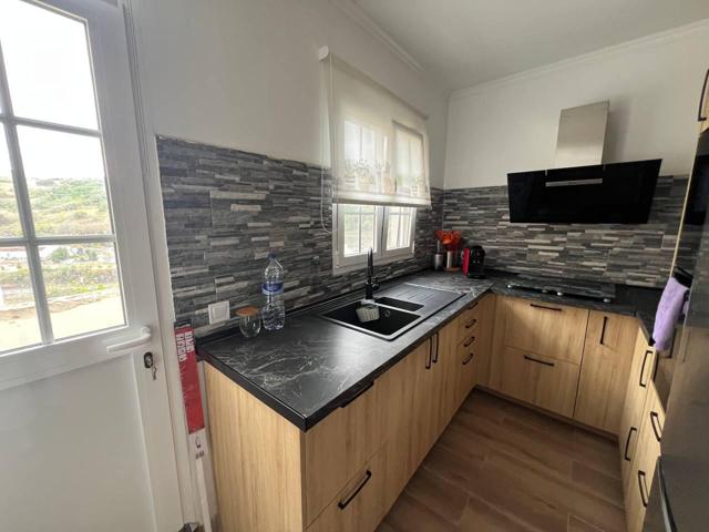 Vivienda de 3 dormitorios en Moya, con terraza y excelente ubicación photo 0