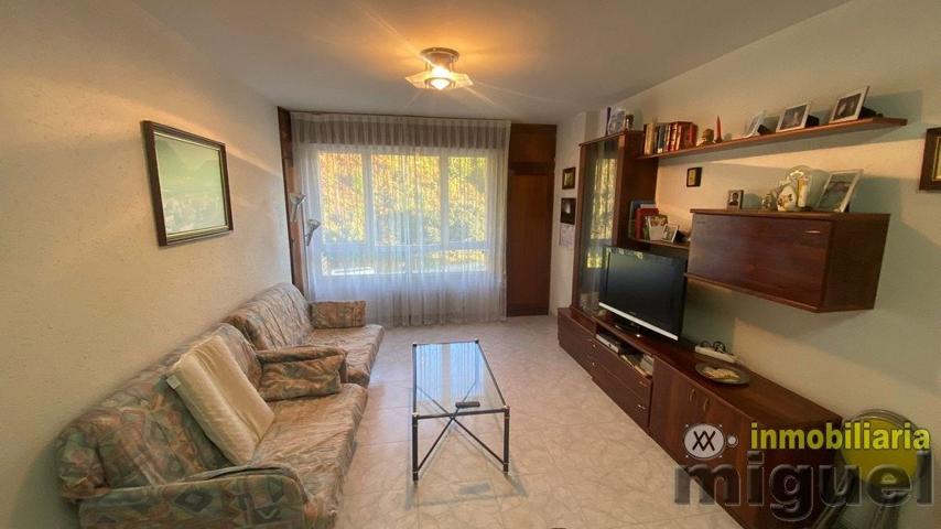 Se vende piso de 1 habitacion con dos plazas de garaje en Unquera, Val de San Vicente photo 0