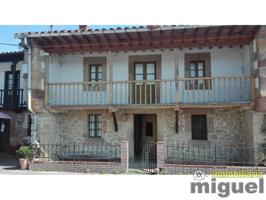 Se vende gran casa de piedra con cuadra anexa en Herrerias photo 0