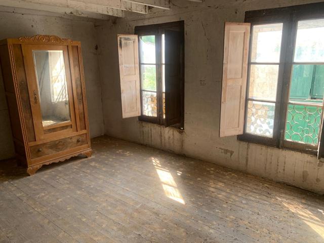 Se vende casa para rehabilitar en Siejo, Peñamellera Baja photo 0