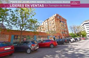 3 LOCALES COMERCIALES EN JUNCAL con 232 m2 totales (3 fincas registrales independientes) photo 0