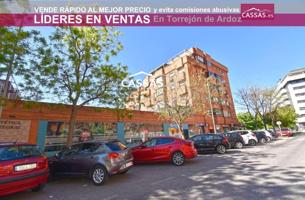 3 LOCALES COMERCIALES EN JUNCAL con 232 m2 totales (3 fincas registrales independientes) photo 0