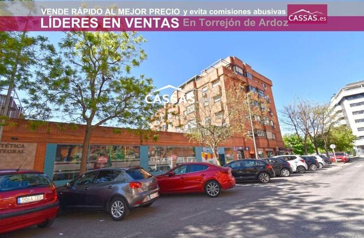 3 LOCALES COMERCIALES EN JUNCAL con 232 m2 totales (3 fincas registrales independientes) photo 0