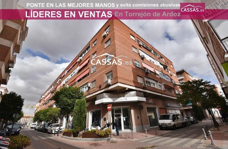 ZONA Centro Junto a la plaza mayor -REFORMA A ESTRENAR. 3 habitaciones. Terraza y ascensor. photo 0