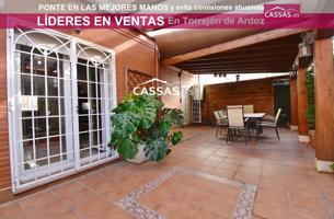 Chalet en FRESNOS, 5 habitaciones, 3 baños, jardin y garaje photo 0