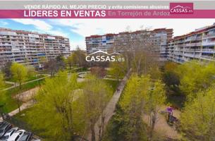 Parque de Cataluña- 4 habitaciones y 2 baños. De esquina con terraza. photo 0