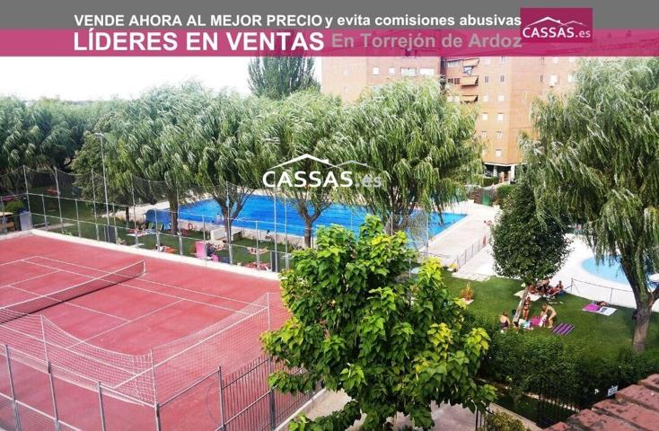 TORREPISTA.- REFORMADO. 4 habitaciones y 2 baños. Piscina photo 0