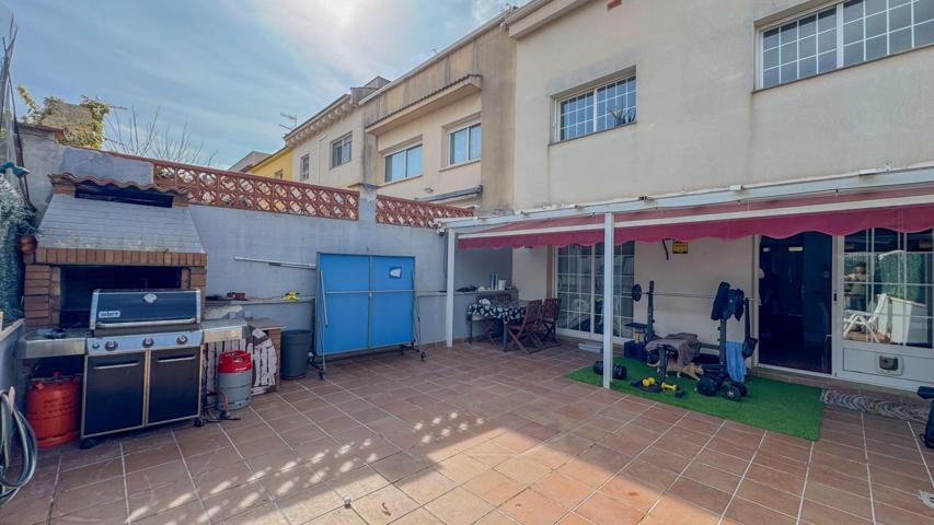 🌿🏡 Adosado en Vilanova i la Geltrú – La Collada - Sis Camins: Espacio, Confort y Luz Natural 🏡🌿 photo 0