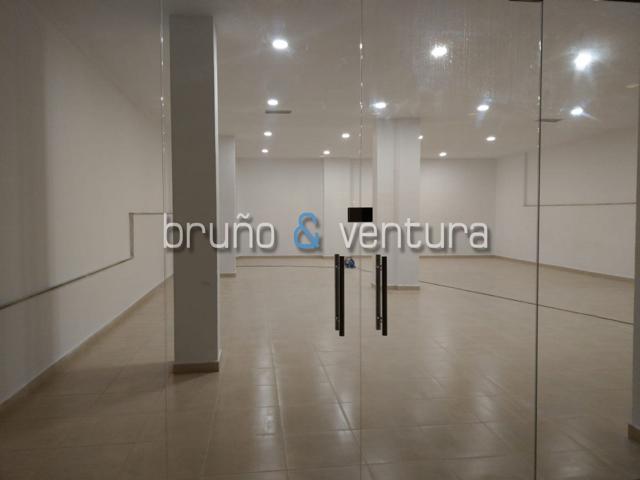 EN VENTA LOCAL COMERCIAL EN CARRETERA DE VALLS photo 0