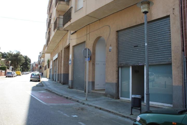 LOCAL COMERCIAL EN EL VENDRELL photo 0