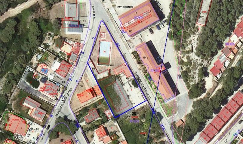 solar urbano dotacional con 650 m2 de construcción en Bellvei photo 0