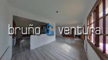 EN VENTA GRAN CHALET DE 7 DORMITORIOS EN EL VENDRELL photo 0