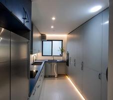 ¡GRAN OPORTUNIDAD EN TORREDEMBARRA! AMPLIO PISO DE 112 M² PARA REFORMAR A TU GUSTO photo 0