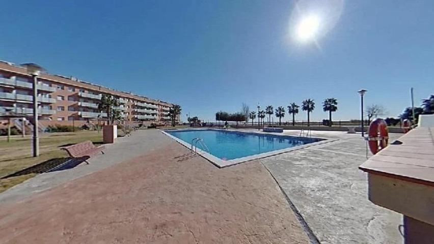 Piso en venta en Cubelles – Zona MARITIMO, con terraza, piscina y pista de tenis photo 0