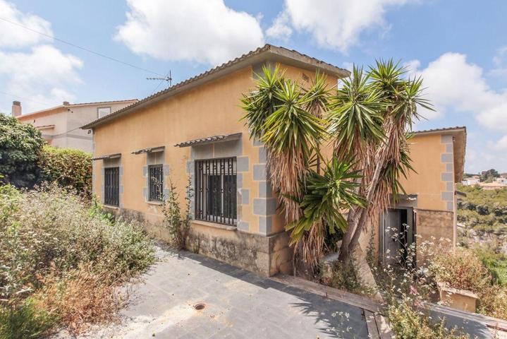 Chalet independiente en Bellvei (Baronía de Mar) para reformar – Gran parcela photo 0
