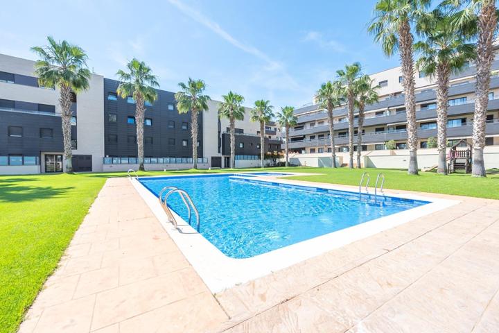 Piso en venta de 3 dormitorios en Vilanova i la Geltrú – Zona Les Llunes photo 0