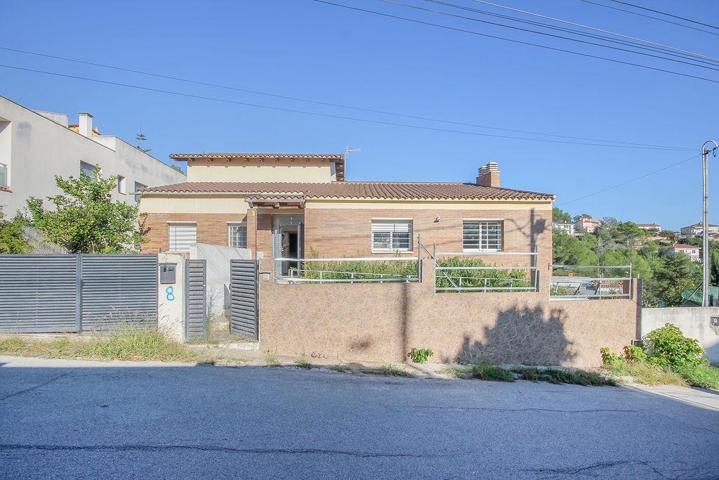 AMPLIA CASA UNIFAMILIAR EN OLIVELLA – ENTORNO NATURAL DEL GARRAF photo 0