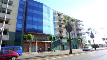 Edificio de oficinas en obra parada en Vilanova i la Geltrú (Ronda Ibèrica) photo 0