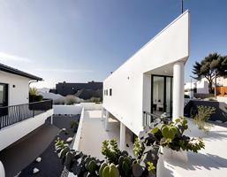 GRAN OPORTUNIDAD – CASA ECOLÓGICA RECIÉN CONSTRUIDA EN CANYELLES POR 200.000 € photo 0