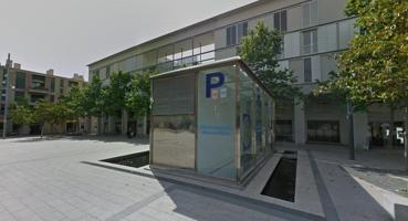 Plaza de parking en el centro de Vilanova i la Geltrú photo 0